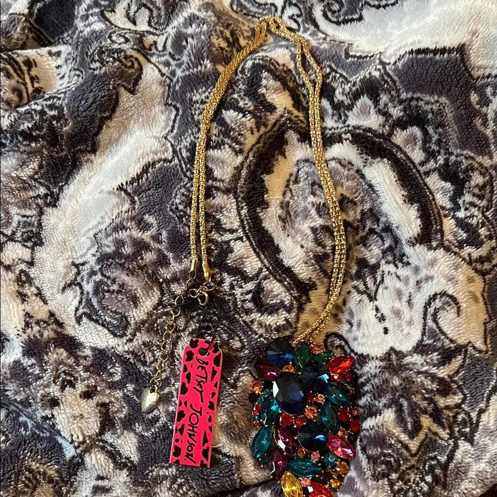 Betsey Johnson Gold Multicolor Pendant/Necklace